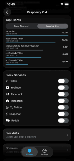 Pi Stats iOS app settings and Pi-hole configuration screen in dark mode